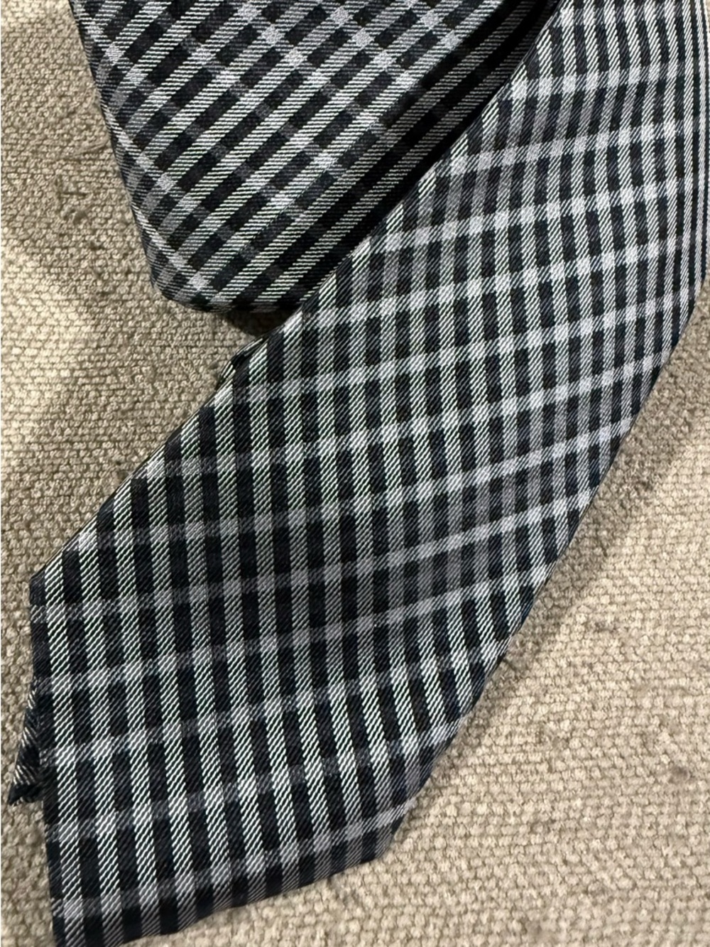 Van Heusen Black and Gray Checked Men's Tie